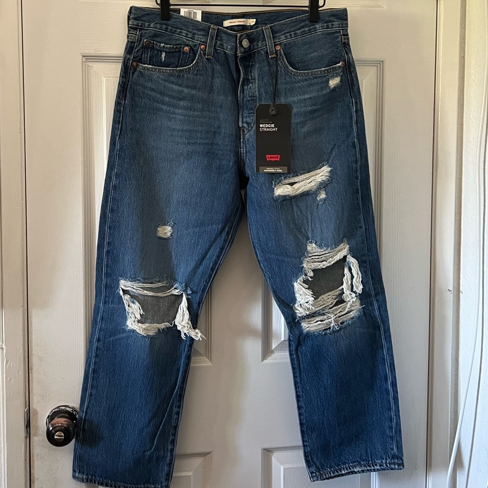 Levi’s Wedgie Straight